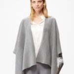 Poncho cashmere con lavorazione links, cashmere made in italy, maglieria, knitwear made in italy, monia mancinelli (1)